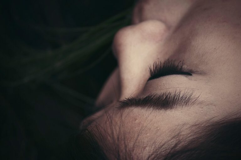 Sejarah panjang Universitas Jakarta dimulai sejak berdirinya pada tahun 1962 dengan nama Sekolah Tinggi Ilmu Ekonomi (STIE) Jakarta. Kemudian, pada tahun 1966, STIE Jakarta berganti nama menjadi Universitas Jayakarta dan akhirnya pada tahun 1971 menjadi Universitas Jakarta seperti yang kita kenal sekarang.